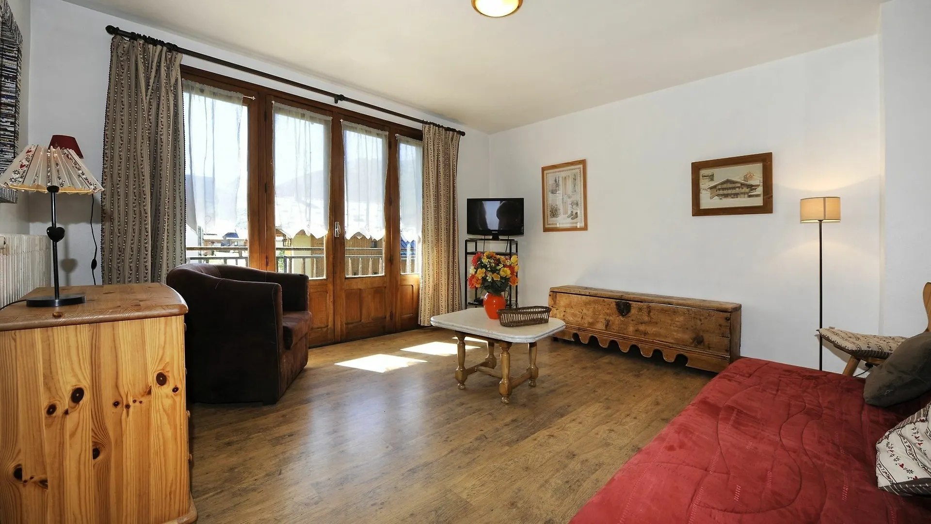 Genepi 1 - Sunny, 3-Bedroom Apartment Located In The Alps Les Menuires Saint-Martin-de-Belleville 0*,
