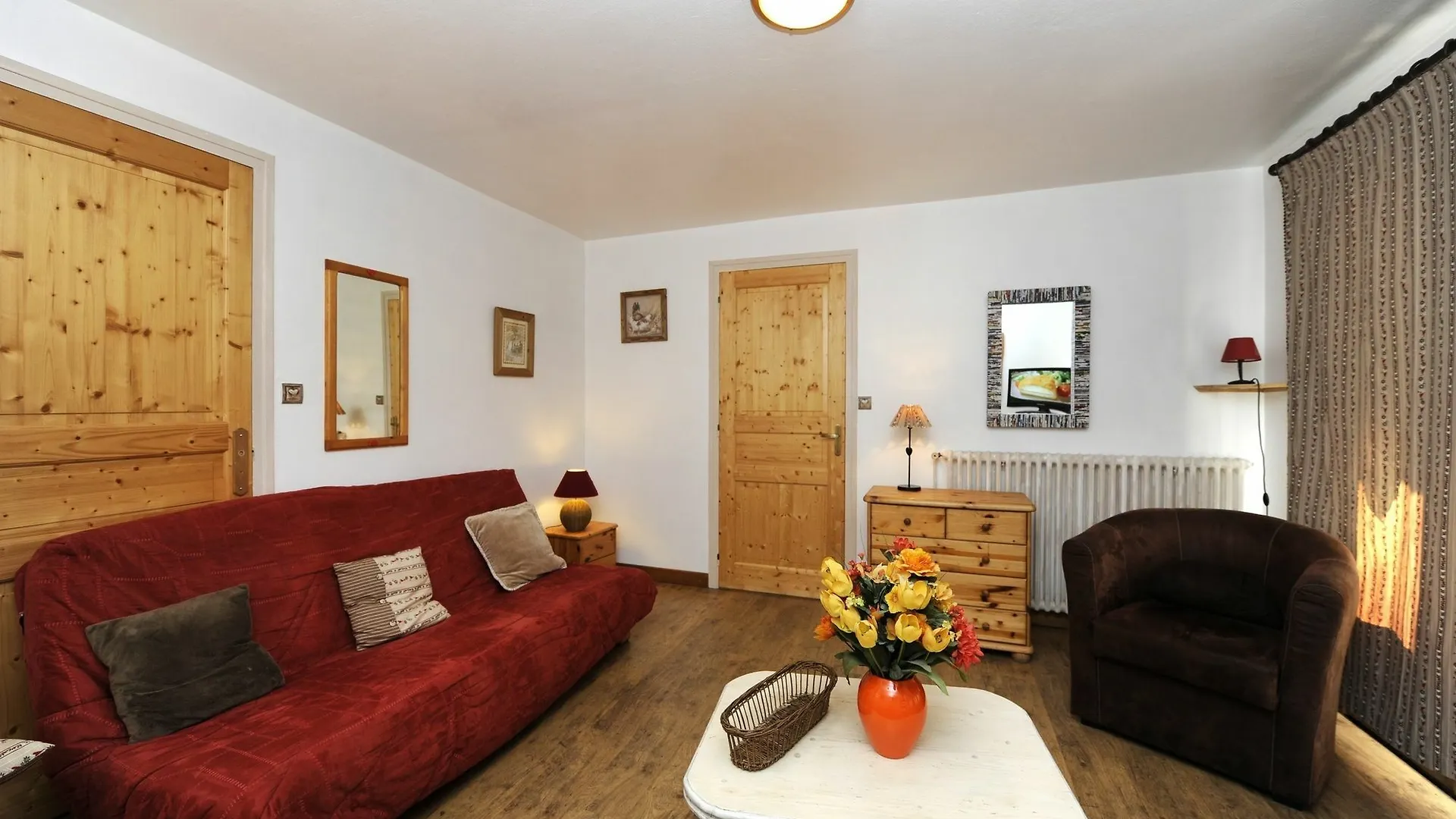 Genepi 1 - Sunny, 3-Bedroom Apartment Located In The Alps Les Menuires Saint-Martin-de-Belleville
